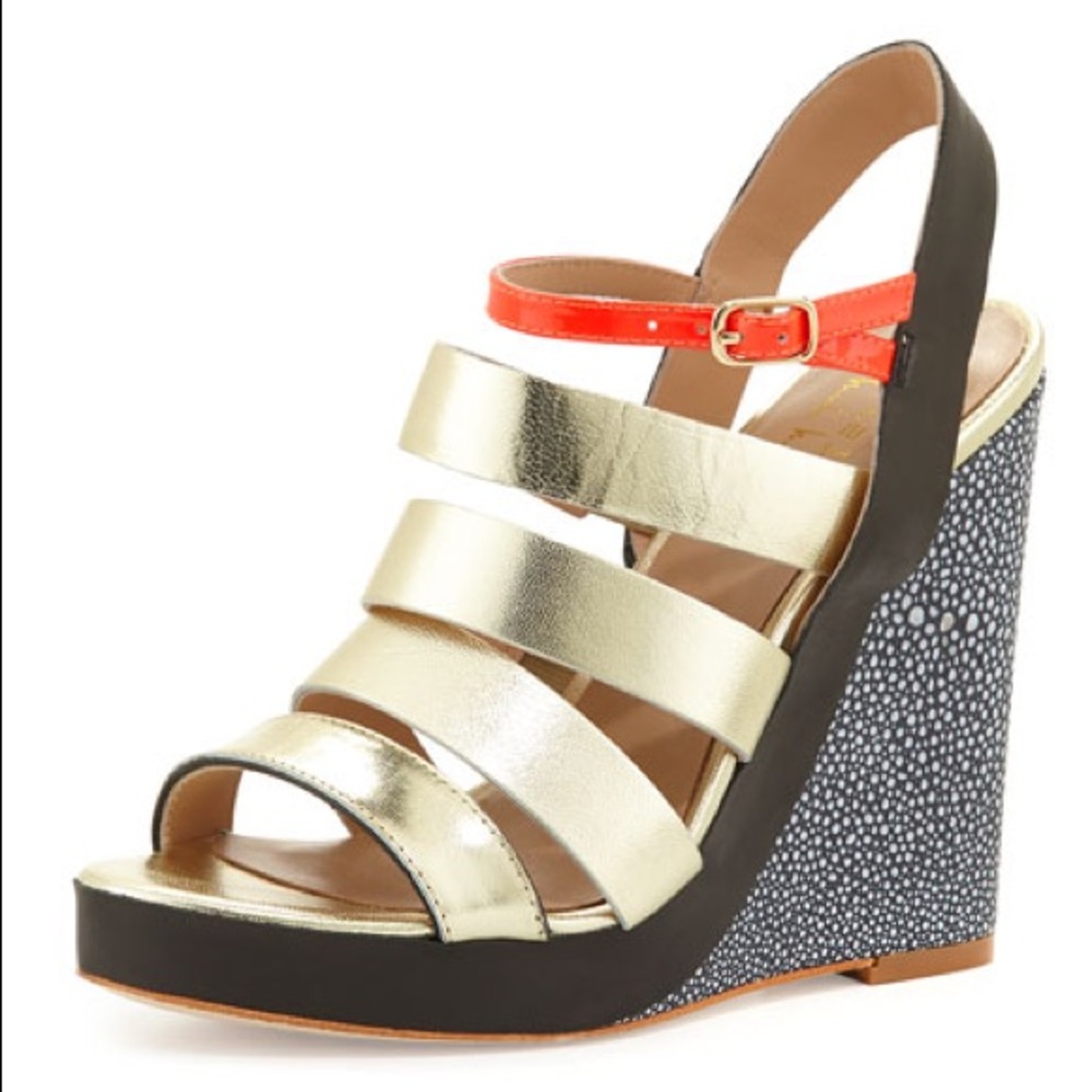 Nicole Miller Artelier St. Lucia Wedges 6.5